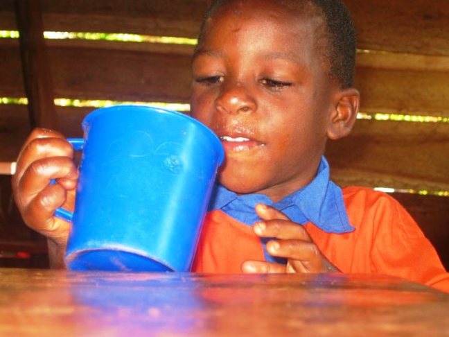 284866_264359363577909_6714770_n